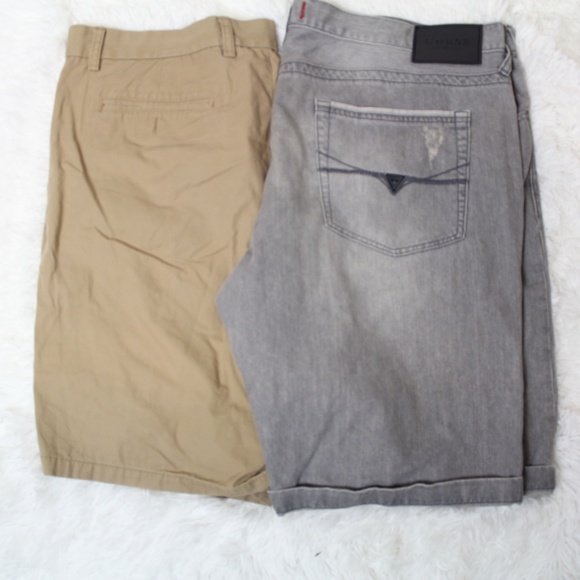 2 shorts guess / old navy gray and kakhi sz 40 - Picture 1 of 7
